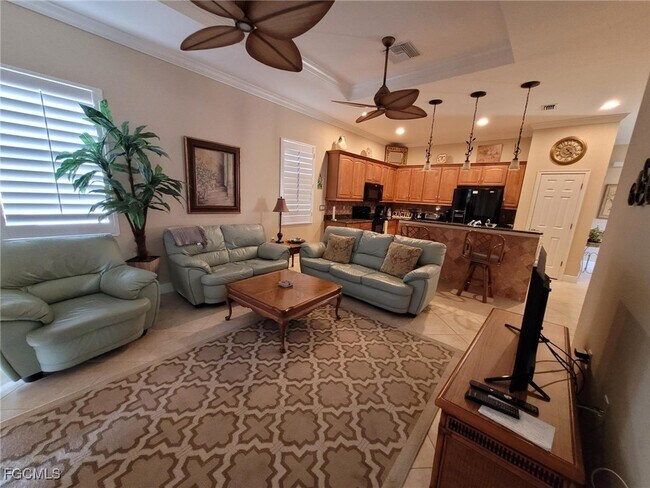 Building Photo - 10428 Materita Dr