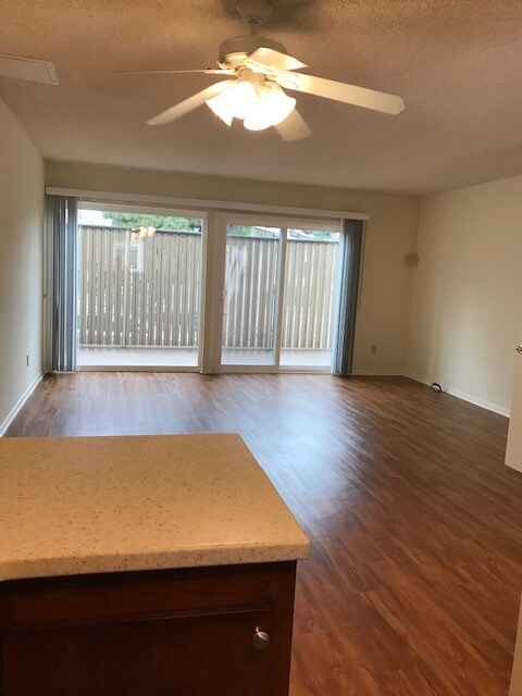 Private outdoor patio - 21107 Victor St