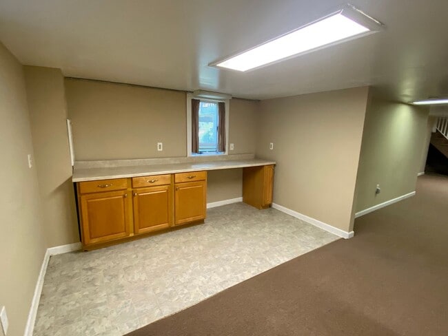 Building Photo - Charming 3Bedroom/2Bathroom Detached Home ...