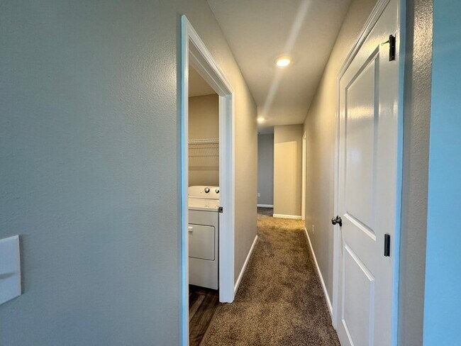 Building Photo - 4 Bed/3 Bath/2 Car Garage New Construction...