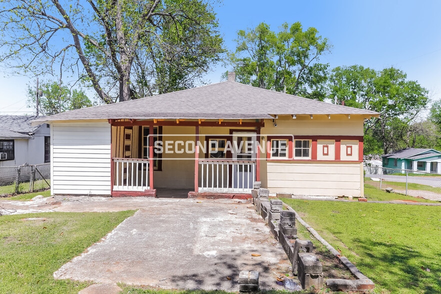 Building Photo - 3401 Hickory Ave SW