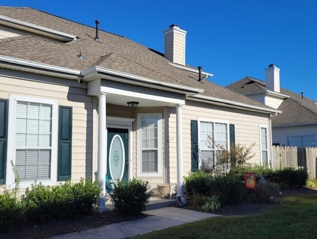 Building Photo - Camden Village