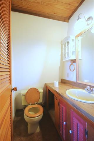 Building Photo - 617.5 Victory Dr