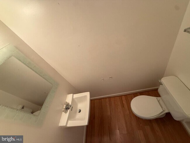 Building Photo - 12051 Hallandale Terrace