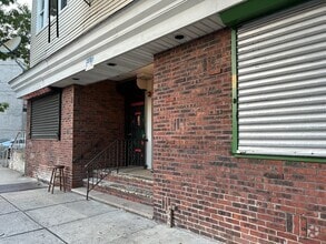 Building Photo - 120 Danforth Ave
