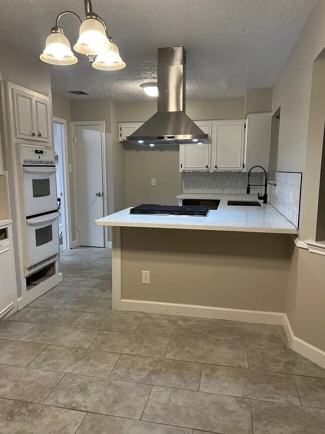 Building Photo - 14307 Lantern Ln