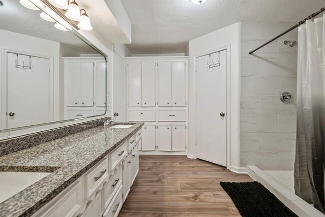 Building Photo - 6503 Misty Creek Dr