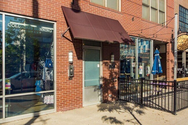 Building Photo - 767 N High St