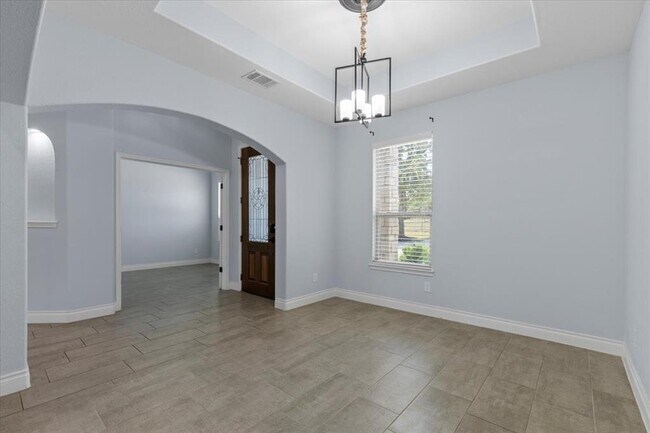 Building Photo - 127 Medlar Dr