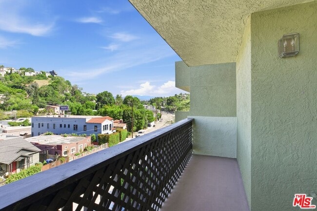 Building Photo - 2018 Griffith Park Blvd