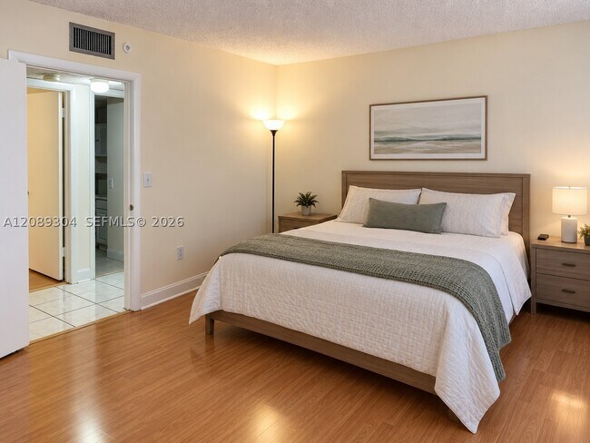 Building Photo - 8760 SW 133rd Ave
