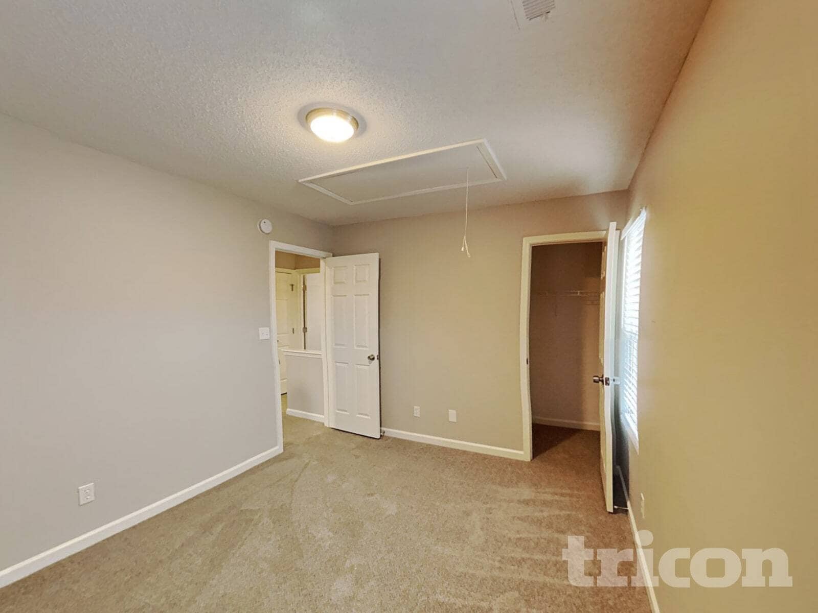 Building Photo - 320 Stone Meadow Dr