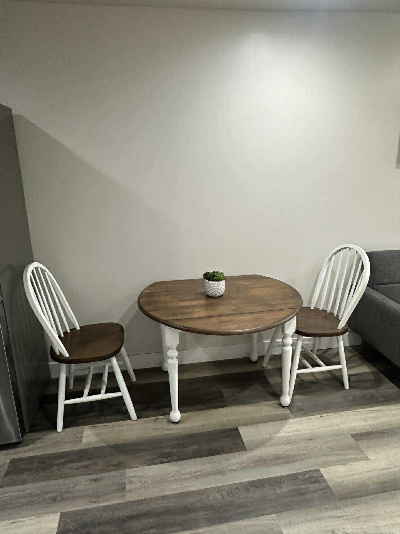 Building Photo - 4762 Voltaire St