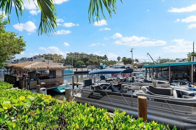 Building Photo - 6708 Sarasea Cir