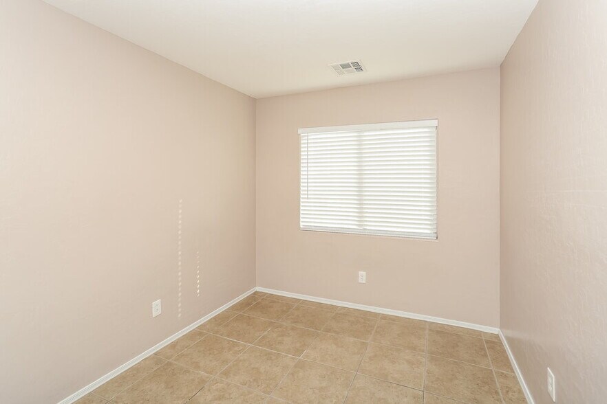 Building Photo - 8988 W Marmo Ave