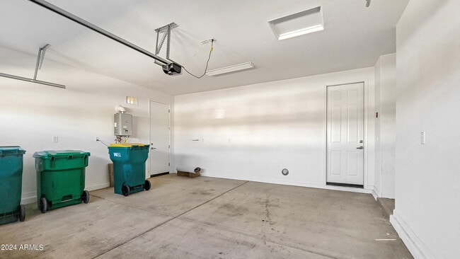 Building Photo - 18845 W Marissa Dr
