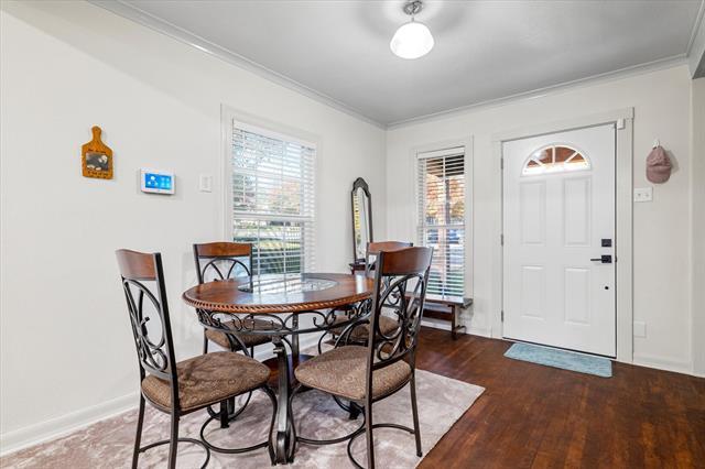 Building Photo - 4101 Lovell Ave