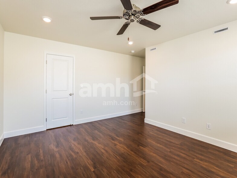 Building Photo - 6501 Enlightenment Dr