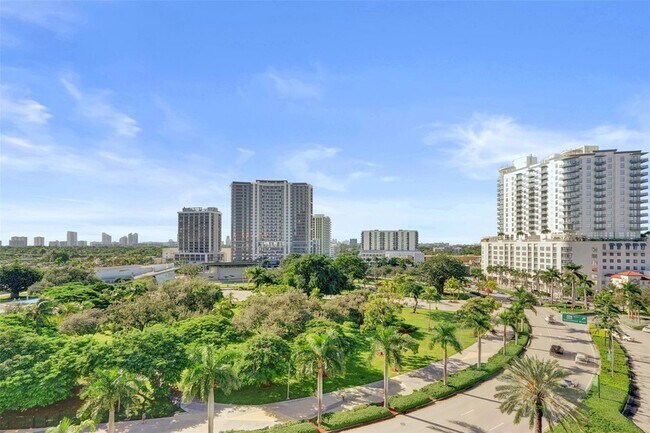 Building Photo - 1830 Radius Dr