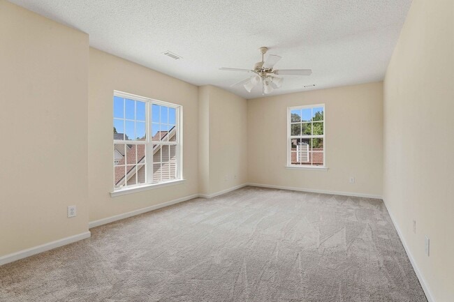 Building Photo - Updated 4BR Home in Timberlane with Fenced Yard and Stone Patio