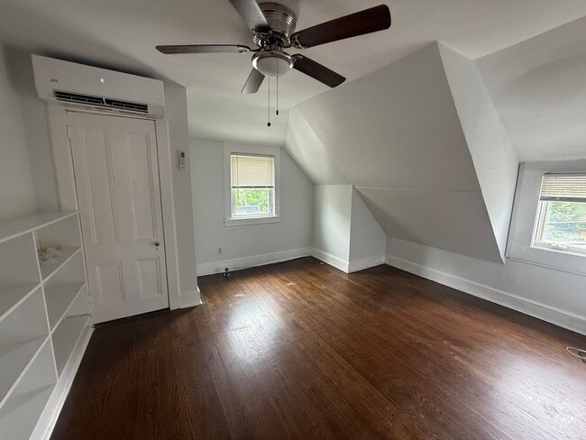 Building Photo - 206 Bellevue Ave