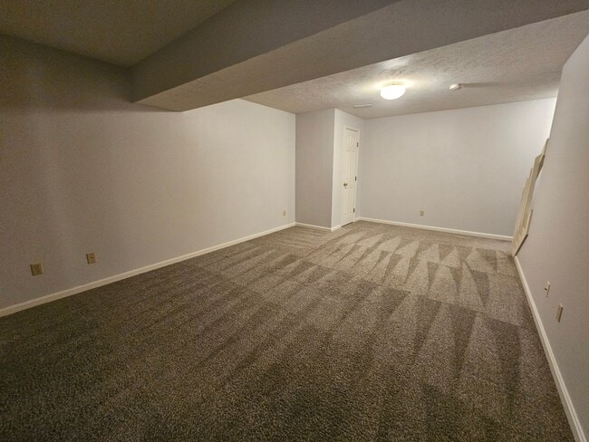 Building Photo - Streetsboro 2 Bedroom 2.5 Bath Condo