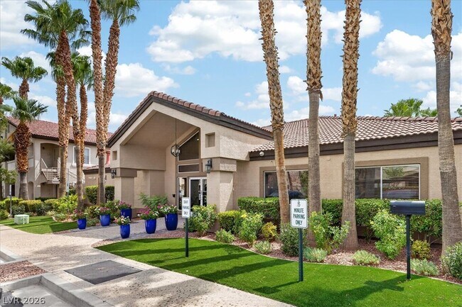 Building Photo - 3320 Cactus Shadow St