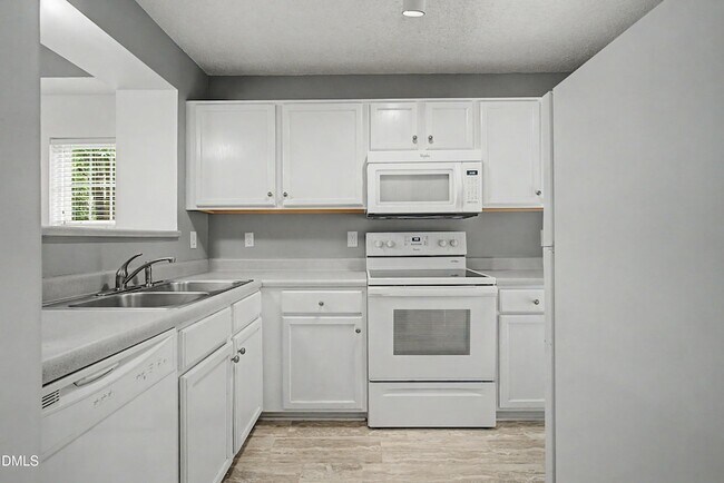 Building Photo - 5812 Gentle Wind Dr