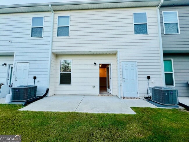 Building Photo - 2678 Paxton Pl
