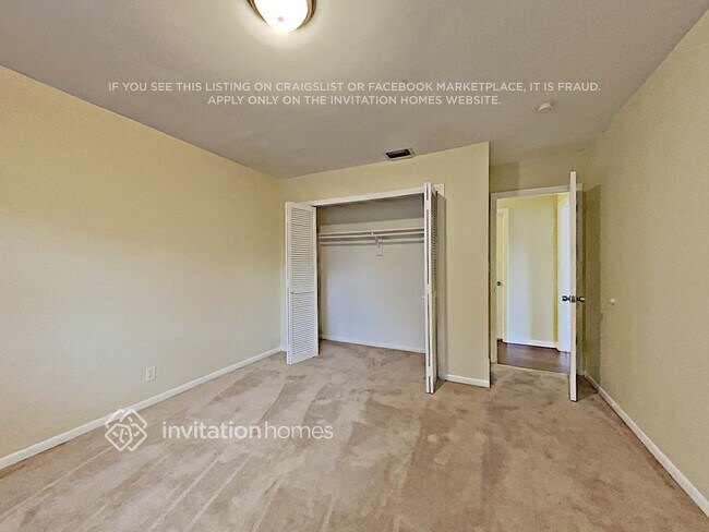 Building Photo - 4441 NE 29th Ave