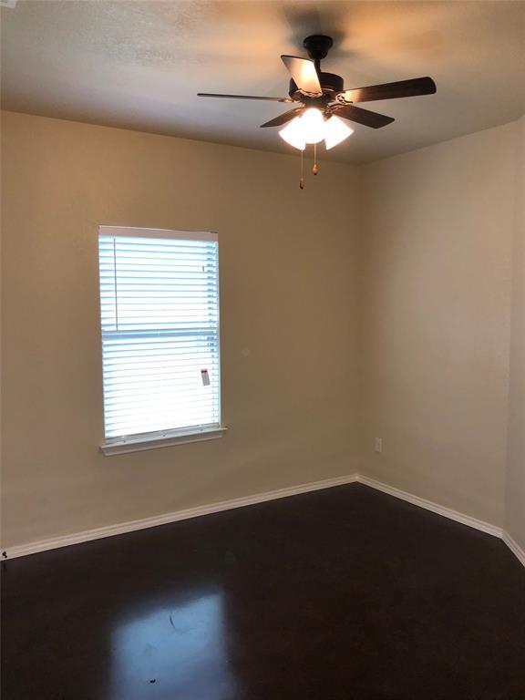 Building Photo - 378 Joanne Lp