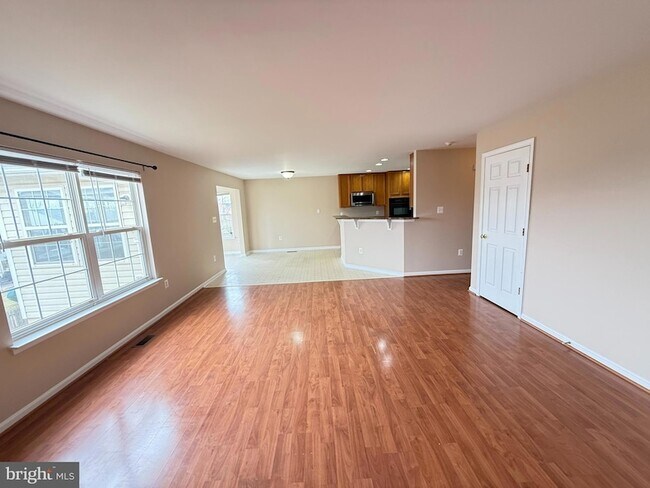 Building Photo - 2165 Cottonwood Ln