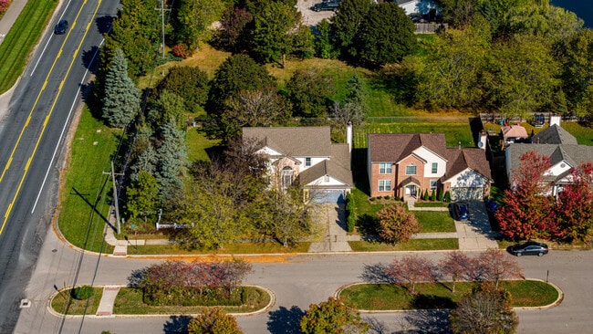 Building Photo - 4025 Rolling Meadow Ln