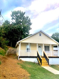 Building Photo - 1744 McGee St