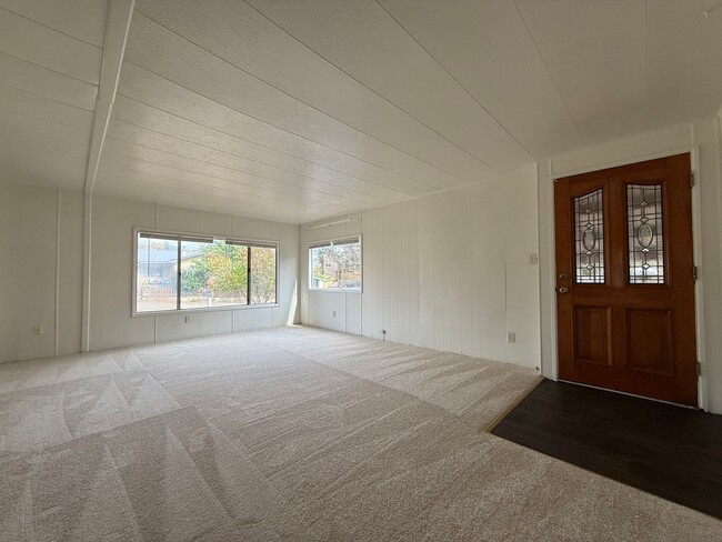 Building Photo - 2BR/2BA Mobile in Quiet Neighborhood