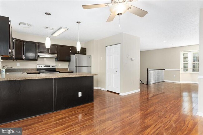 Building Photo - 316 Rambling Ridge Ct