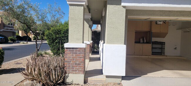 Building Photo - 34811 N 30th Dr