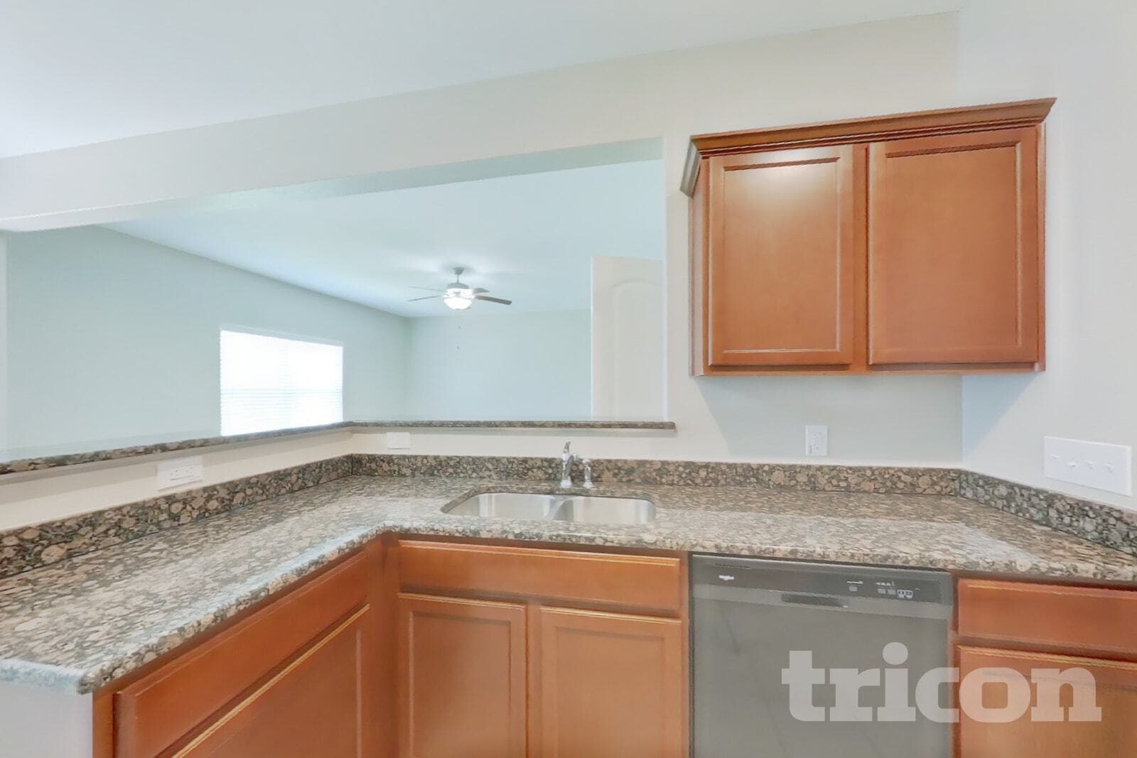 Building Photo - 692 Totem Trail Dr