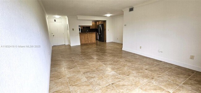 Building Photo - 650 Coral Wy