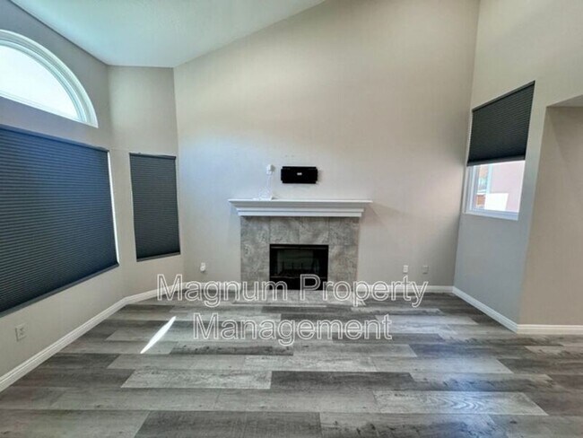 Building Photo - 39739 Creative Dr