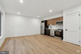 Building Photo - 808 N 3rd St