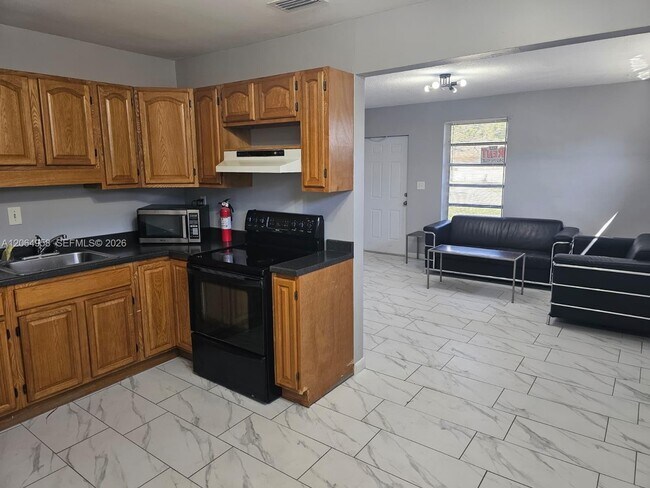 Building Photo - 9360 SW 168th St