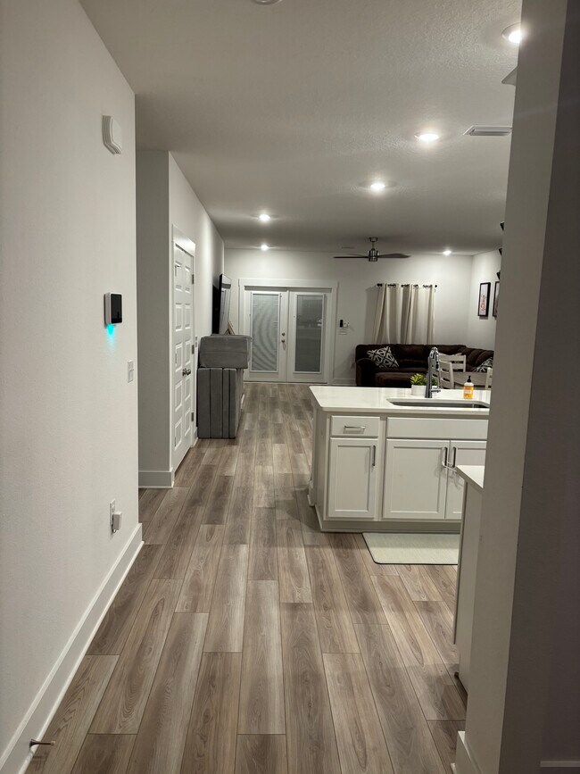 Building Photo - 9630 Willet Wy
