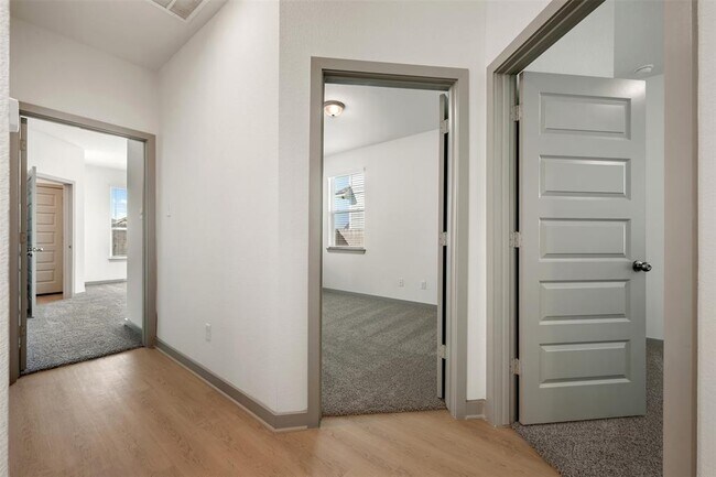 Building Photo - 270 Boatright Blvd