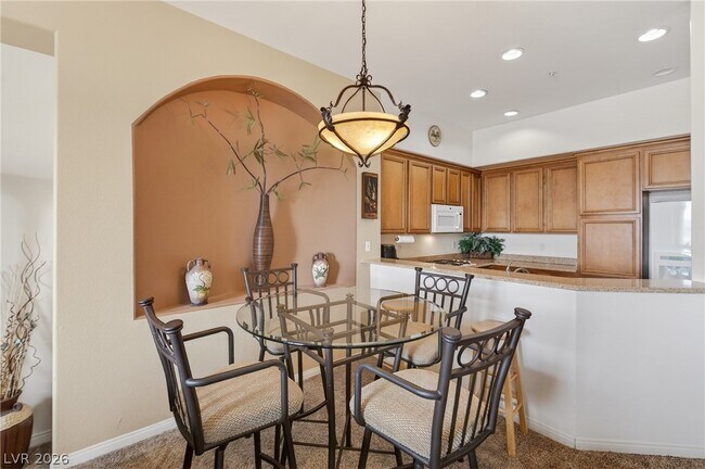 Building Photo - 62 E Serene Ave