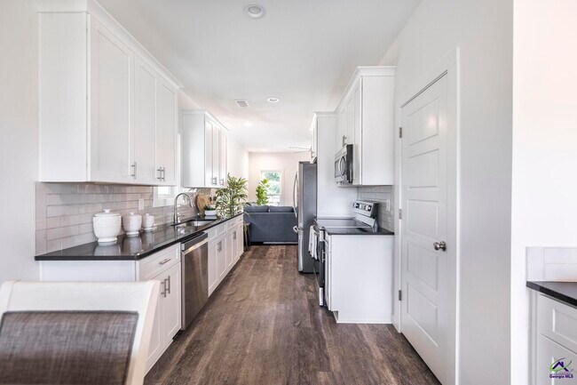 Building Photo - 106 Leisure Pointe Rd