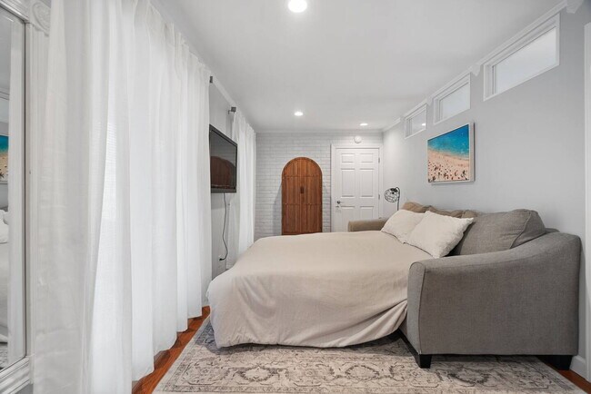 Building Photo - Serene Retreat - Hot Tub, Private Dock & Fire Pit
