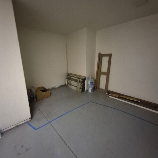 Building Photo - Natomas Home available for Speedy Move in.