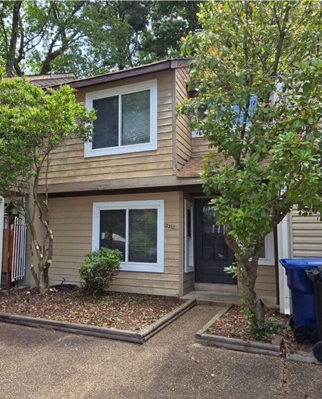 Building Photo - Chesapeake Beach
