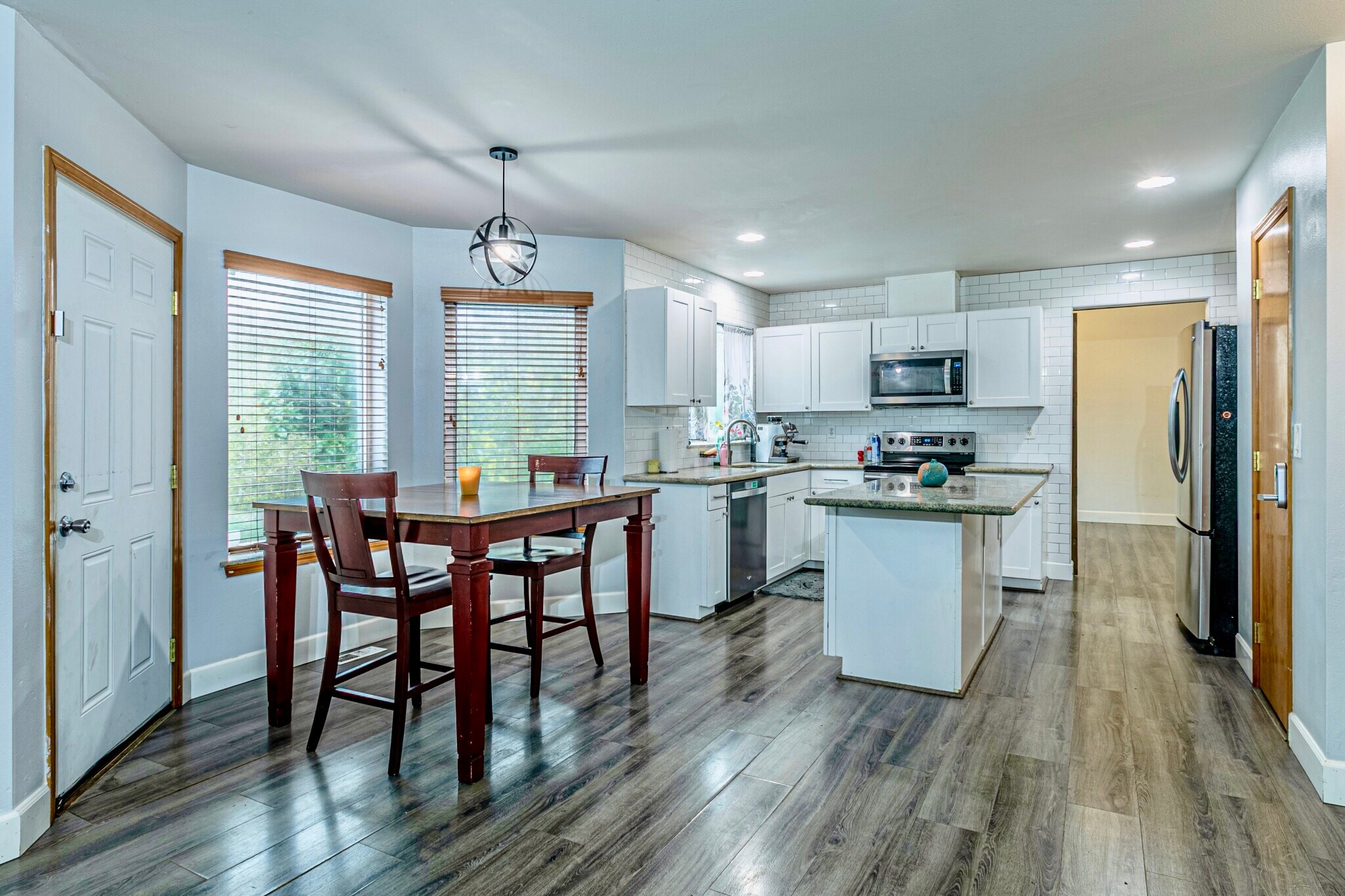 Building Photo - 4601 Nassau Ave NE